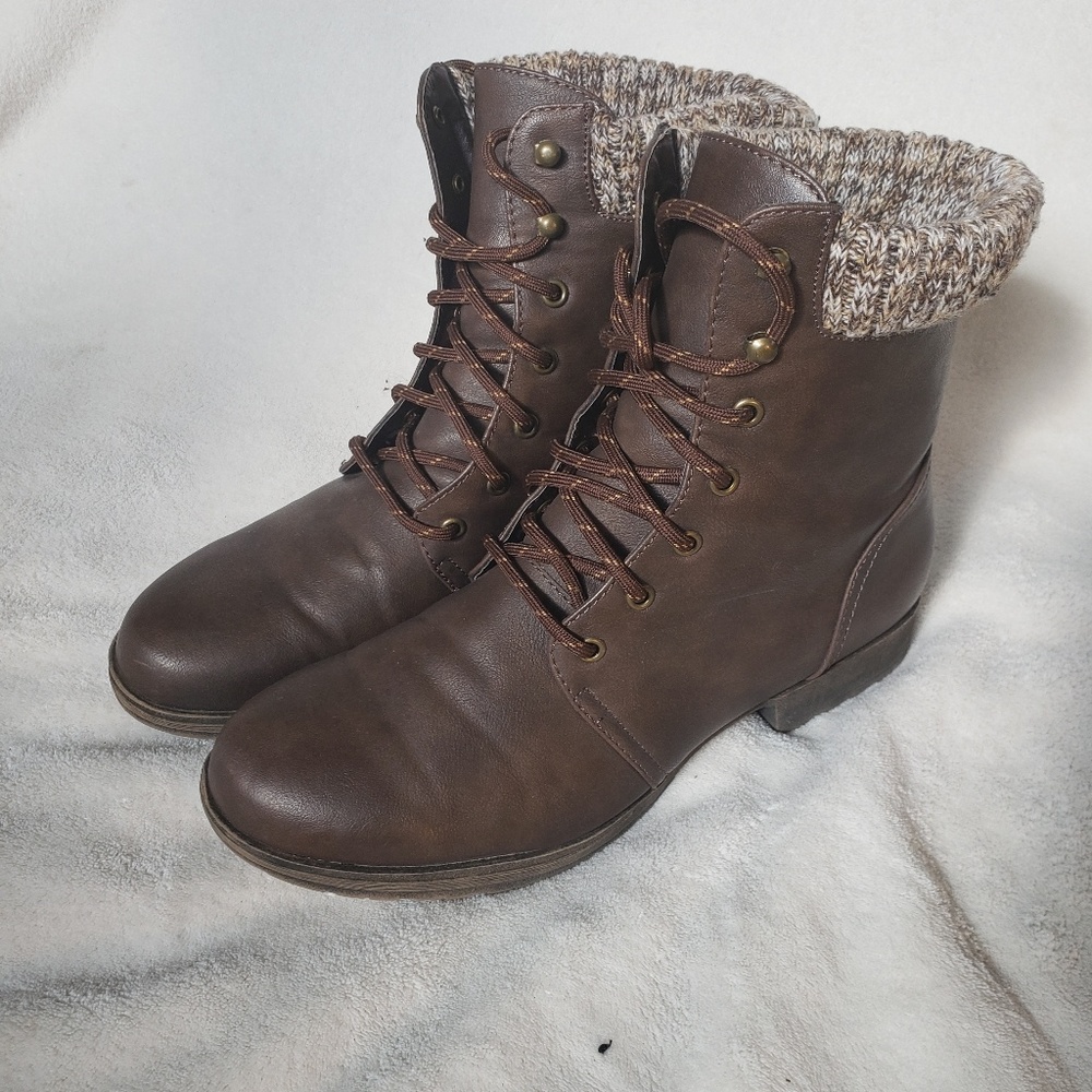 Brown Lace-up Boots